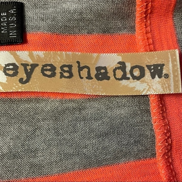 EYESHADOW Top, Small - Picture 4 of 8